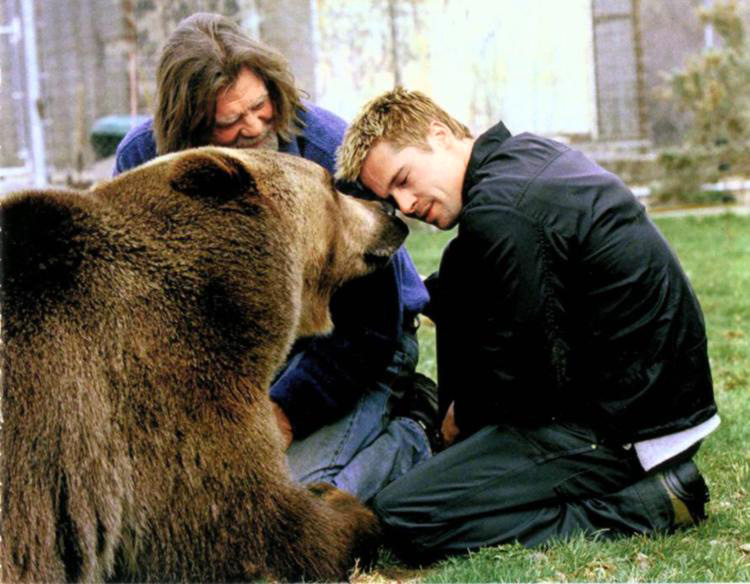 Брэд Питт. Growing Up Grizzly. 2000